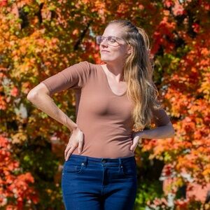 Klassy Network Brown Short 3/4 Sleeve Tee